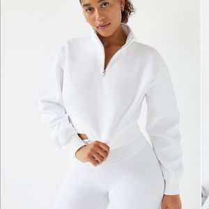 Aritzia TNA cozy fleece perfect 1/4 zip sweatshirt